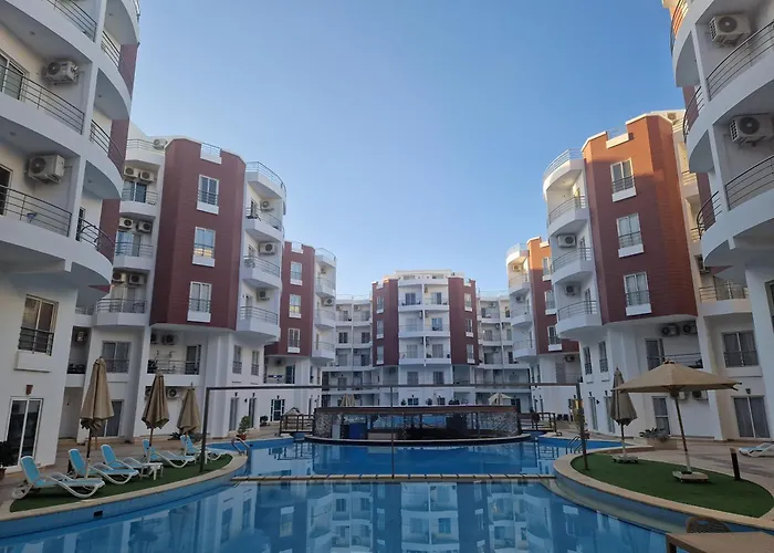1 Bedroom Poolside Apartment B106 Aqua Tropical Resort